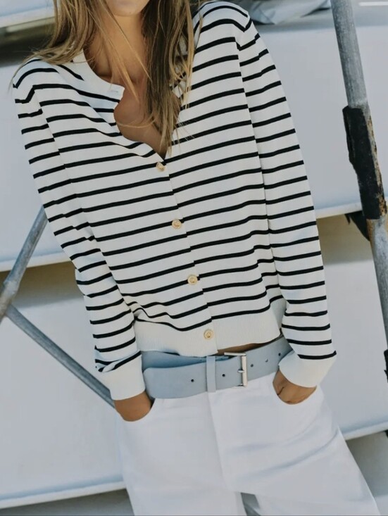 Zara Tops - Zara STRIPED CARDIGAN(M)